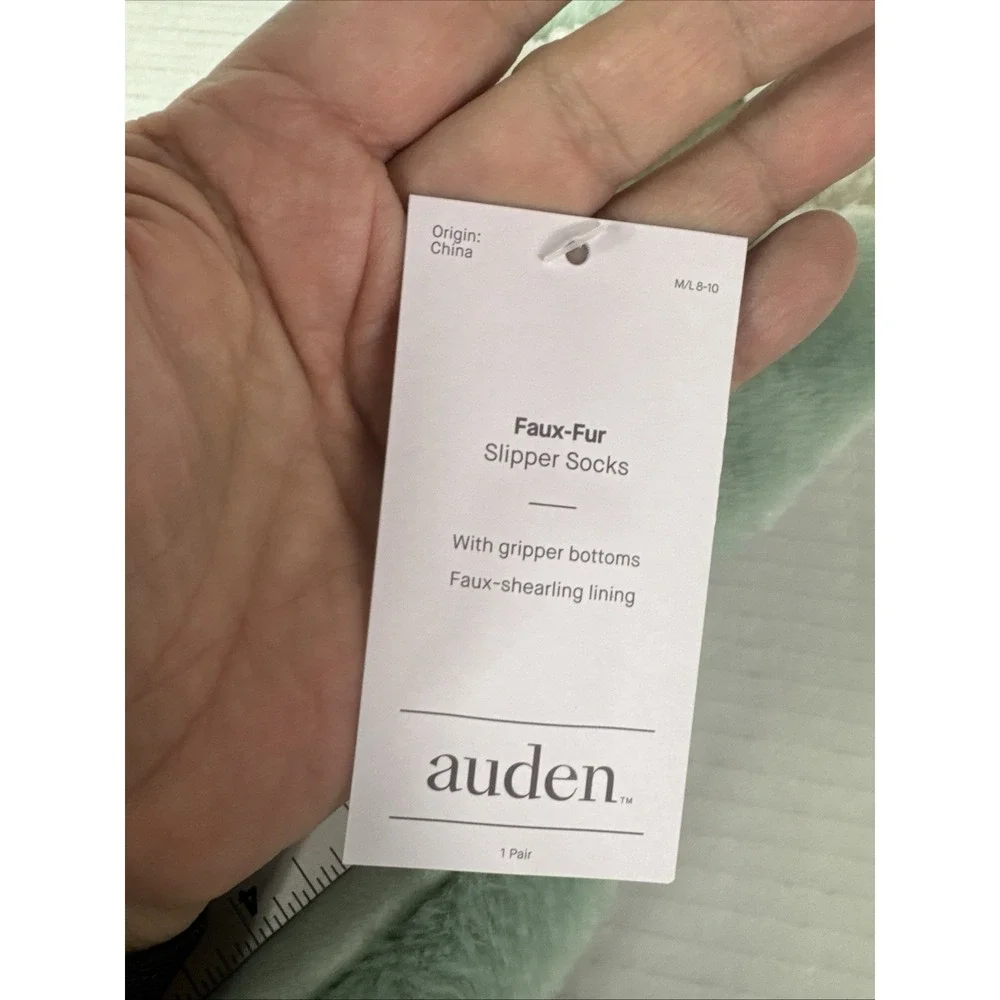 Auden Women's 0767 M/L 8-12 Faux Fur Slipper Socks Mint Green Gripper Bottom NWT